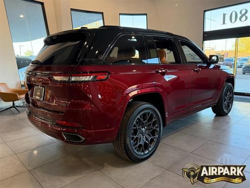 2025 Jeep Grand Cherokee Summit