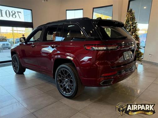 2025 Jeep Grand Cherokee Summit