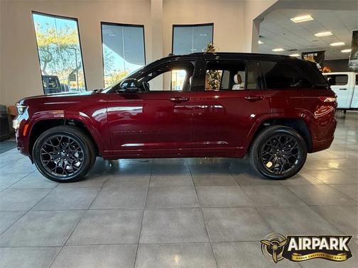 2025 Jeep Grand Cherokee Summit