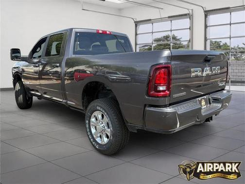 2025 RAM 2500 Big Horn Crew Cab 4x4 6'4' Box