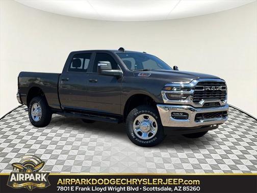 2025 RAM 2500 Tradesman Crew Cab 4x4 6'4' Box