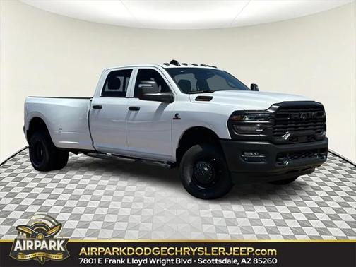 2025 RAM 3500 Tradesman Crew Cab 4x4 8' Box