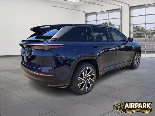 2025 Jeep Wagoneer S Limited