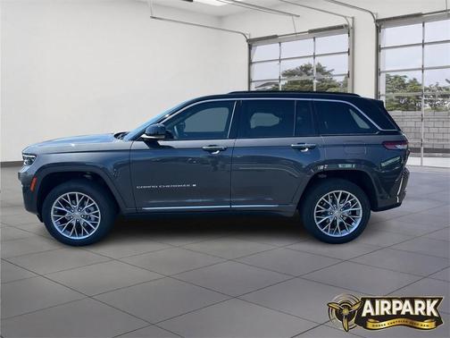 2025 Jeep Grand Cherokee Summit