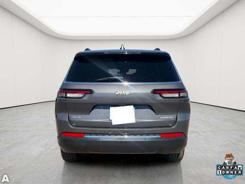Baltic Gray Metallic Clearcoat 2025 Jeep Grand Cherokee L Laredo