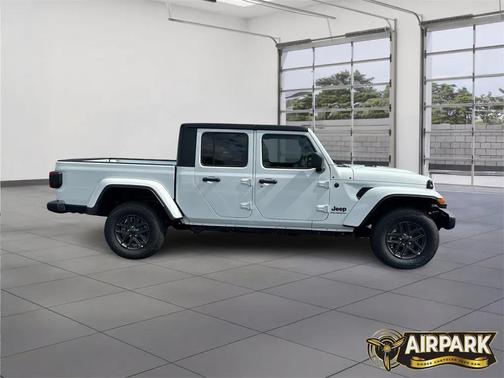 2025 Jeep Gladiator Sport S