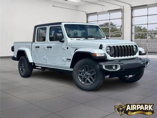 2025 Jeep Gladiator Sport S