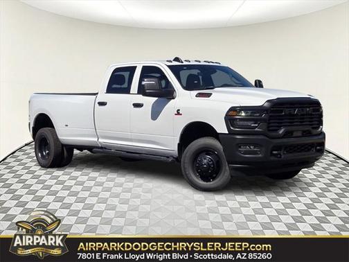 2025 RAM 3500 Tradesman Crew Cab 4x4 8' Box