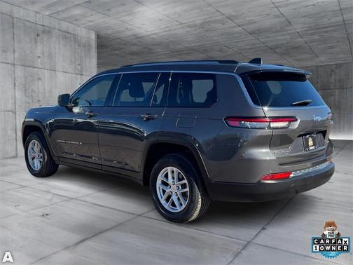 2022 Jeep Grand Cherokee L Laredo