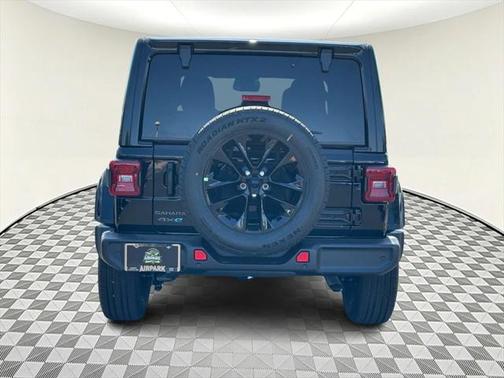 2025 Jeep Wrangler 4xe Sahara