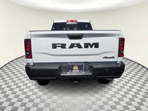2025 RAM 2500 Tradesman Crew Cab 4x4 6'4' Box