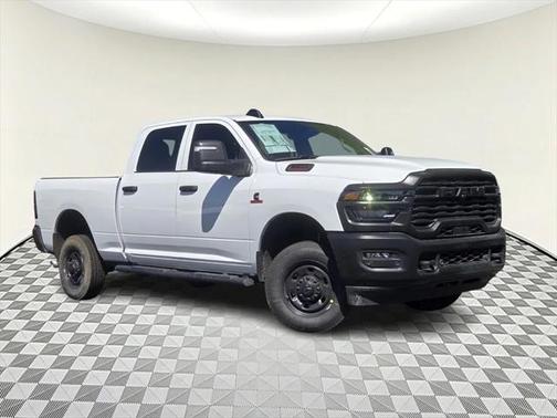 2025 RAM 2500 Tradesman Crew Cab 4x4 6'4' Box