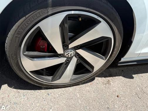 2020 Volkswagen Golf GTI 2.0T SE DSG