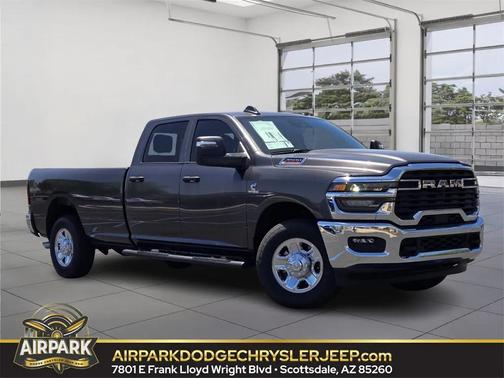 2025 RAM 3500 Tradesman Crew Cab 4x2 8' Box