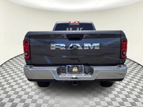 2025 RAM 3500 Tradesman Crew Cab 4x2 8' Box