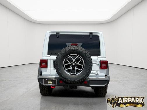 Bright White Clearcoat 2026 Jeep Wrangler Rubicon