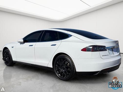 Solid White 2016 Tesla Model S 90D