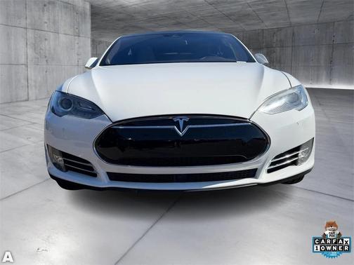 2016 Tesla Model S 90D