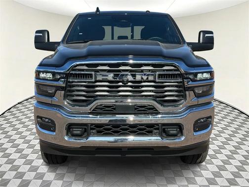 2025 RAM 2500 Tradesman Crew Cab 4x4 6'4' Box