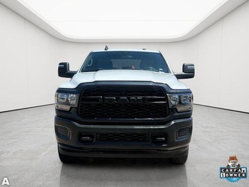 Bright White Clearcoat 2024 RAM 2500 Tradesman Crew Cab 4x4 8' Box