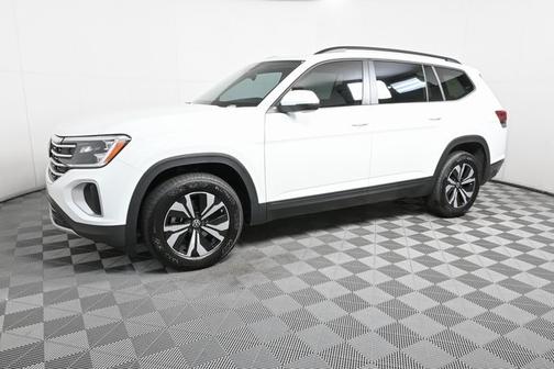 2025 Volkswagen Atlas 2.0T SE