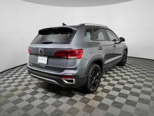 Platinum Gray Metallic 2023 Volkswagen Taos 1.5T SE