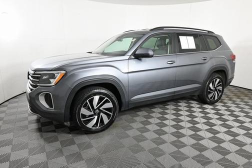 2025 Volkswagen Atlas 2.0T SE w/ Technology