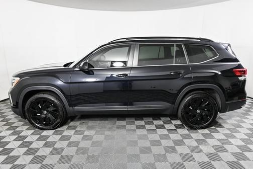 2025 Volkswagen Atlas 2.0T SE w/ Technology
