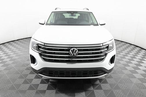 2025 Volkswagen Atlas 2.0T SE w/ Technology
