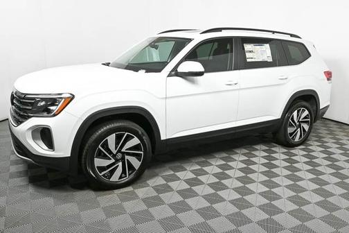 2025 Volkswagen Atlas 2.0T SE w/ Technology