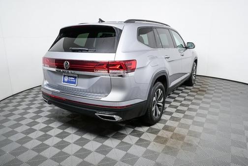 2025 Volkswagen Atlas 2.0T SE