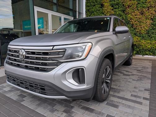 2025 Volkswagen Atlas 2.0T SE