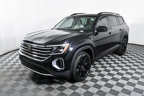 2025 Volkswagen Atlas 2.0T SE w/ Technology