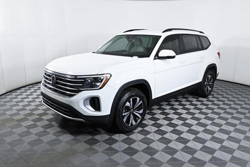 2025 Volkswagen Atlas 2.0T SE