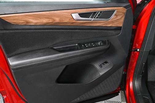 2024 Volkswagen Atlas 2.0T SE w/ Technology