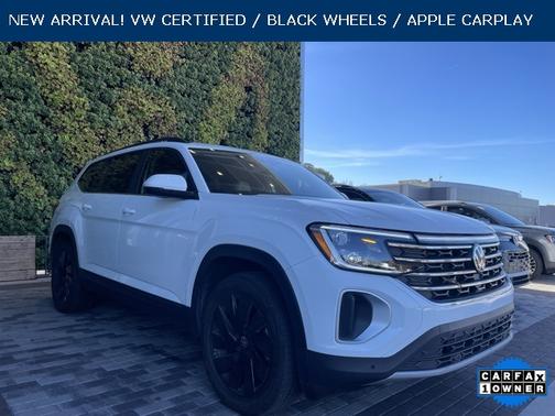 2024 Volkswagen Atlas 2.0T SE w/ Technology