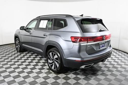 2024 Volkswagen Atlas 2.0T SE w/ Technology