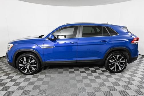 2025 Volkswagen Atlas Cross Sport 2.0T SE w/ Technology