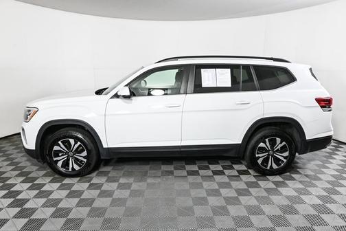 2024 Volkswagen Atlas 2.0T SE