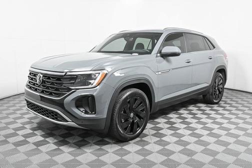 2025 Volkswagen Atlas Cross Sport 2.0T SE w/ Technology