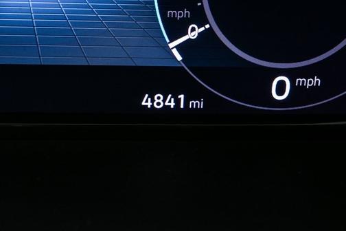 2024 Volkswagen Atlas 2.0T SE w/ Technology