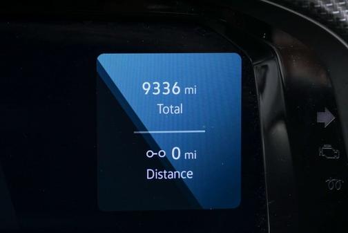 2025 Volkswagen Atlas Cross Sport 2.0T SEL