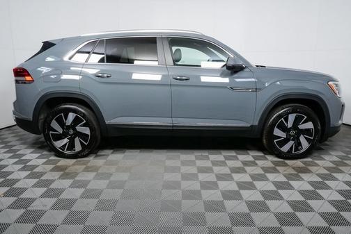 2025 Volkswagen Atlas Cross Sport 2.0T SEL