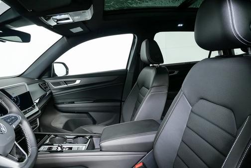 2025 Volkswagen Atlas Cross Sport 2.0T SEL