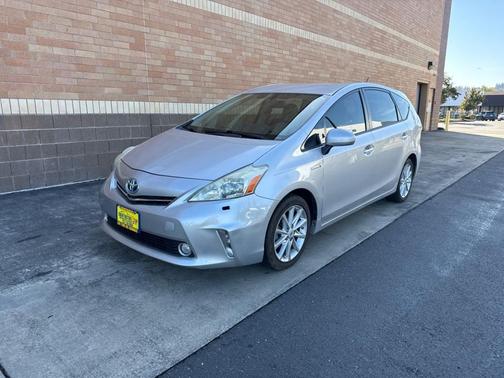 2012 Toyota Prius v Five