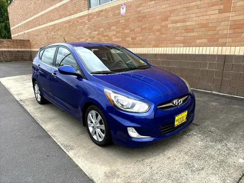 2012 Hyundai Accent SE