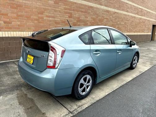 2014 Toyota Prius Three