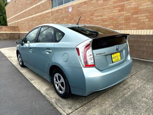 2014 Toyota Prius Three