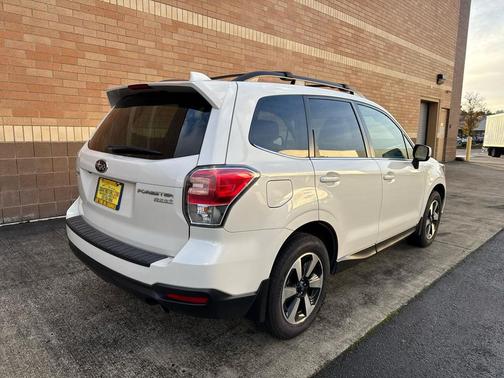 2017 Subaru Forester 2.5i Limited