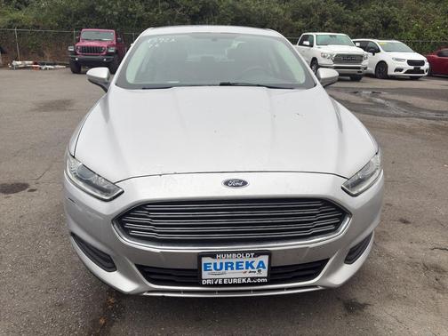 2016 Ford Fusion Hybrid S